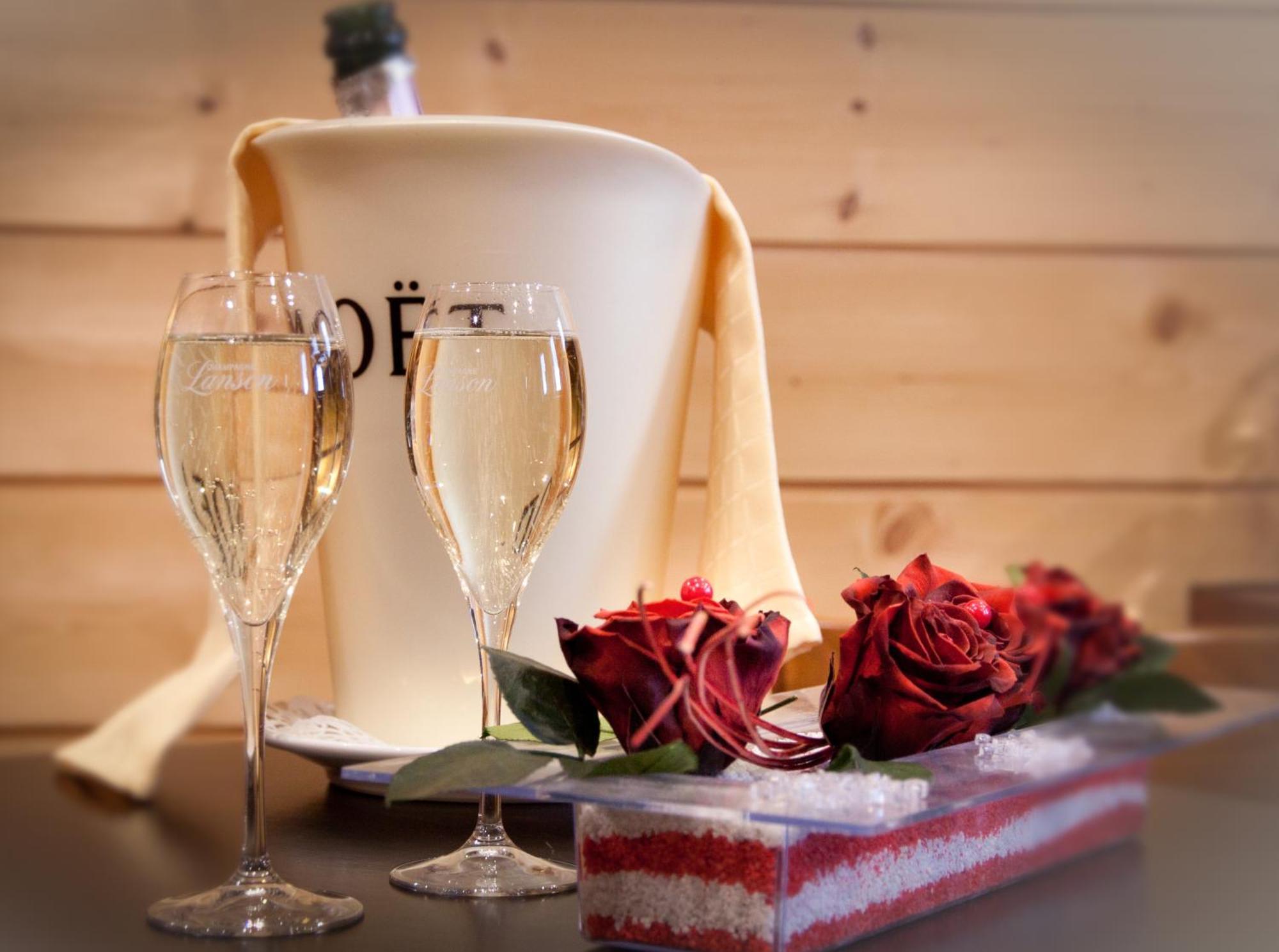 Hotel - Restaurant - Bar - Le Sapin Fleuri Bourg d'Oueil Ngoại thất bức ảnh